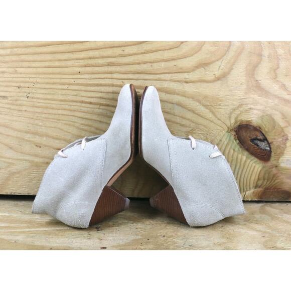 L.L. Bean Boots Womens 8.5M Light Gray Signature Suede Granny Ankle Bootie - Picture 4 of 9